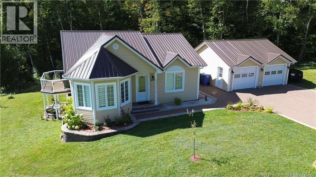 1895 Gowan Brae Drive, Bathurst