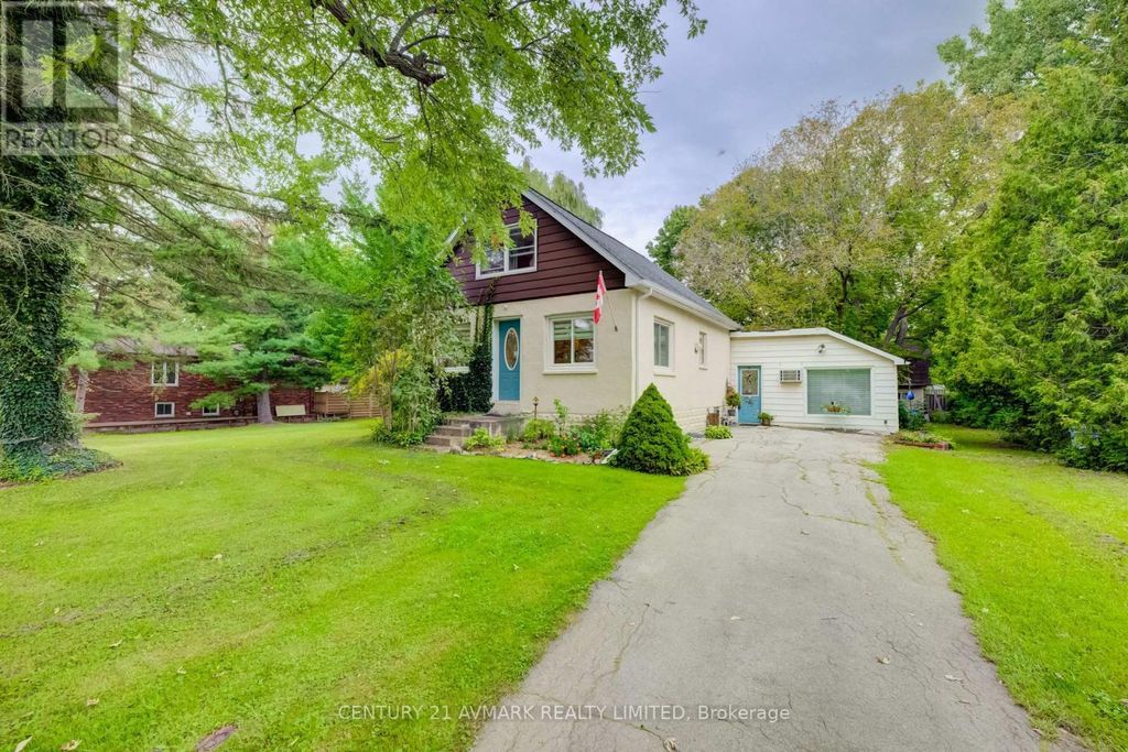 803 Foss Road, Pelham (fenwick)
