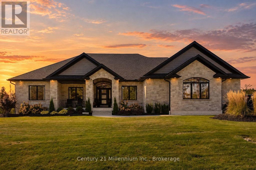 150 Louise Creek Crescent, West Grey