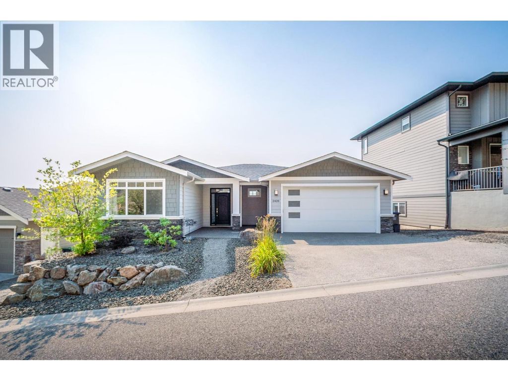 2420 Tallus Heights Drive, West Kelowna