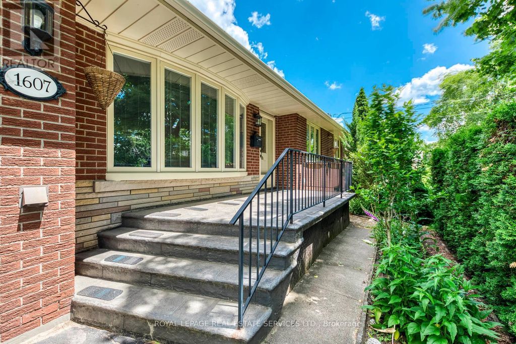 1607 Ewald Road, Mississauga (mineola)