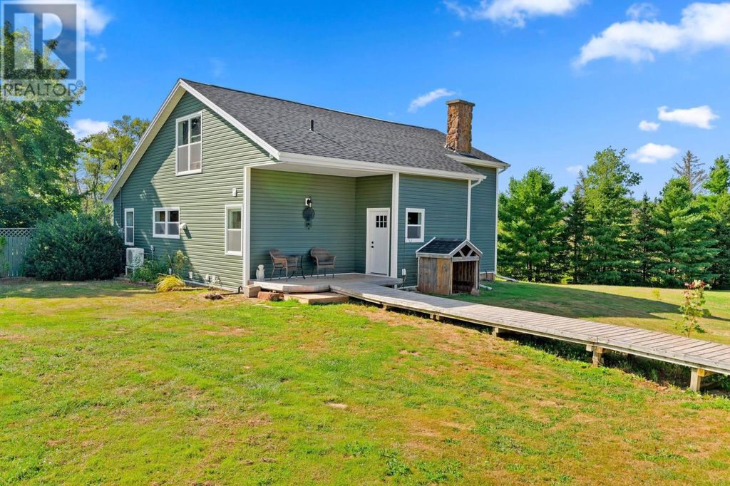 836 Crooked Creek Road, Wheatley River