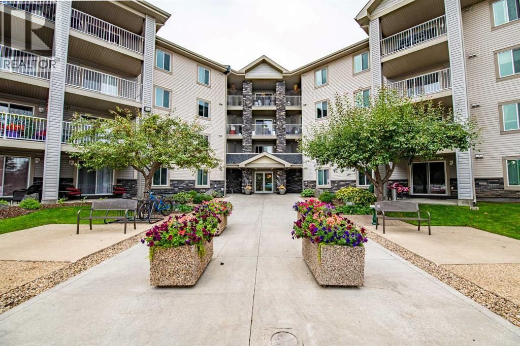 310, 60 Lawford Avenue, Red Deer