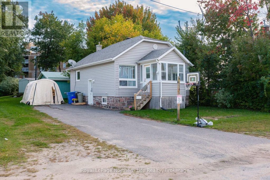 1341 Wyld Street, North Bay (central)
