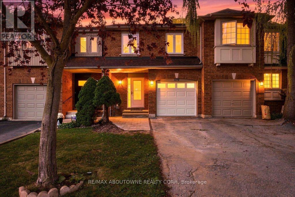 1194 Treetop Terrace, Oakville (wt West Oak Trails)