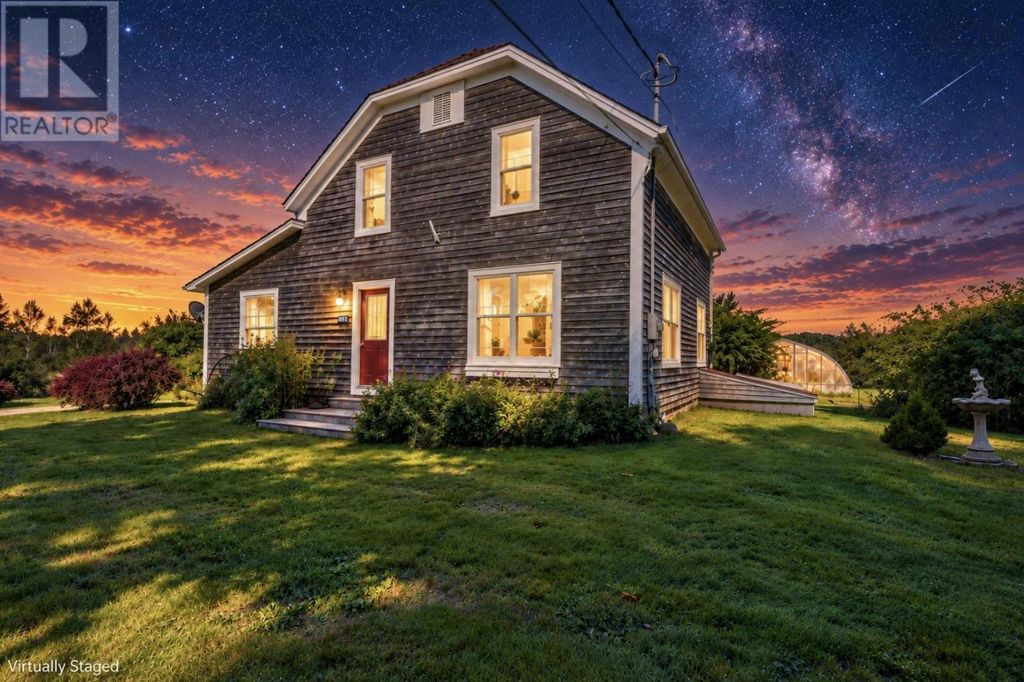 893 Middle Road, North Williamston