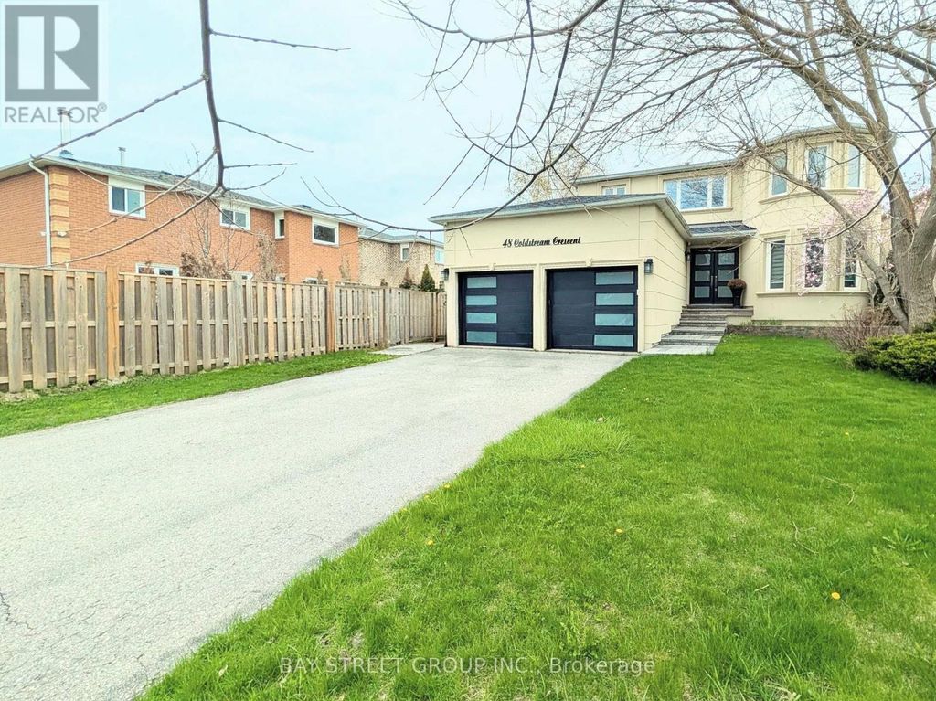 48 Coldstream Crescent, Richmond Hill (devonsleigh)