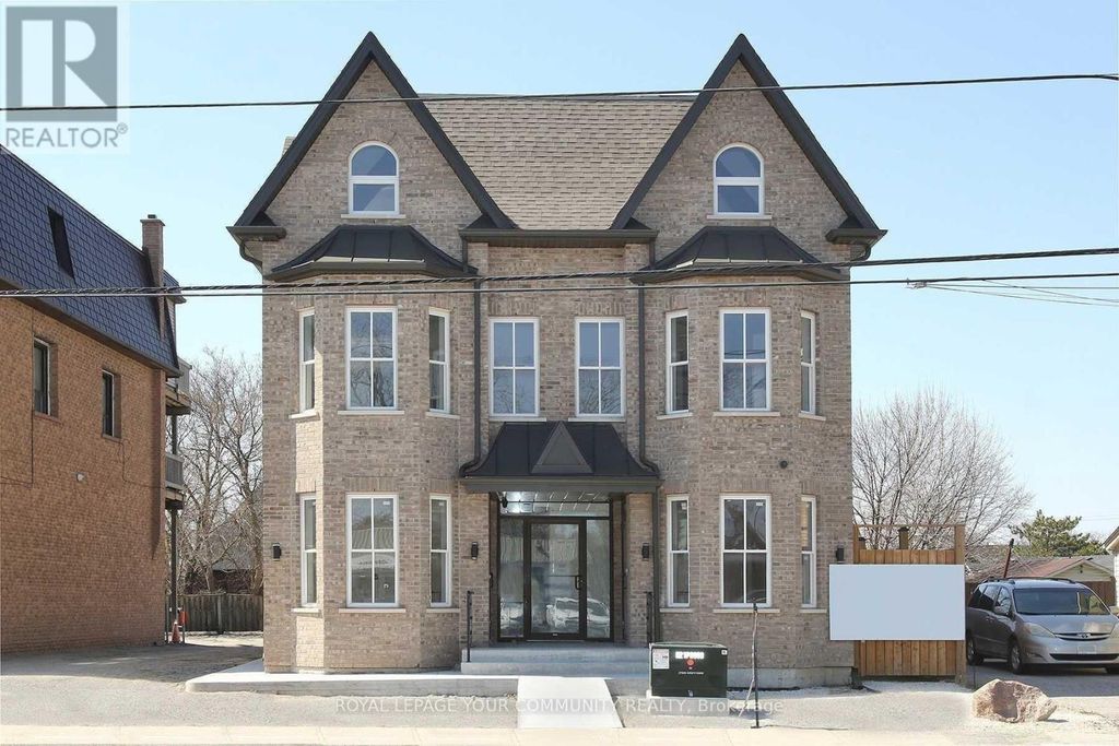 2a - 352 Main Street N, Markham (old Markham Village)