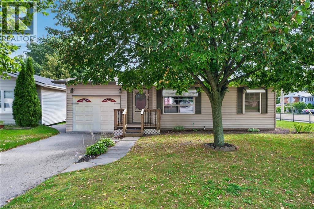 1 Payne Avenue, Simcoe
