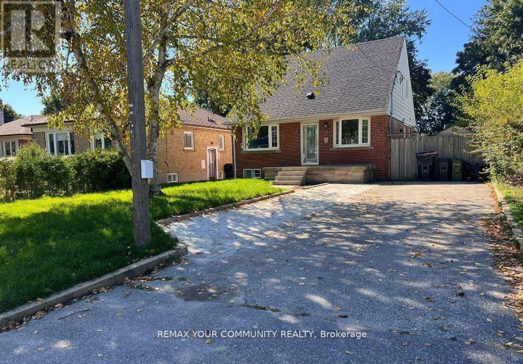 16 Robertsfield Crescent, Toronto (wexford-Maryvale)