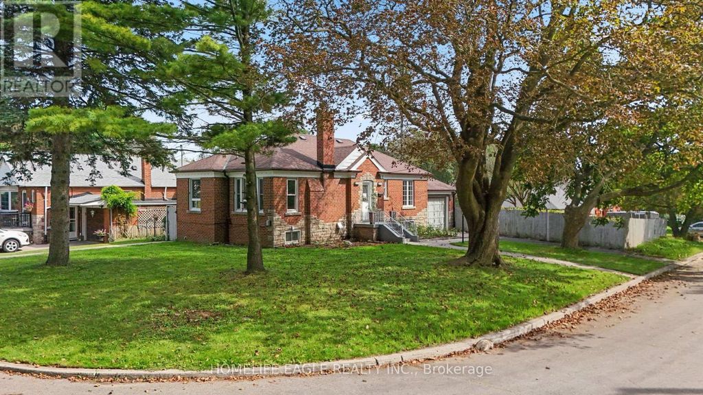 3 Bluewater Avenue, Toronto (birchcliffe-Cliffside)
