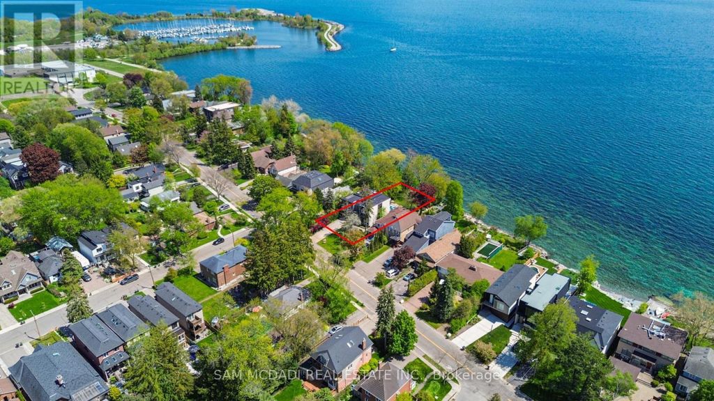 67 Lake Promenade, Toronto (long Branch)