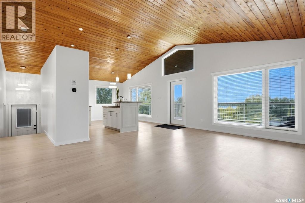 414 Walter Street, Saskatchewan Beach
