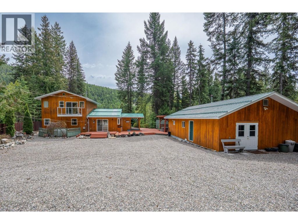 2852 Jewel Lake Road, Greenwood
