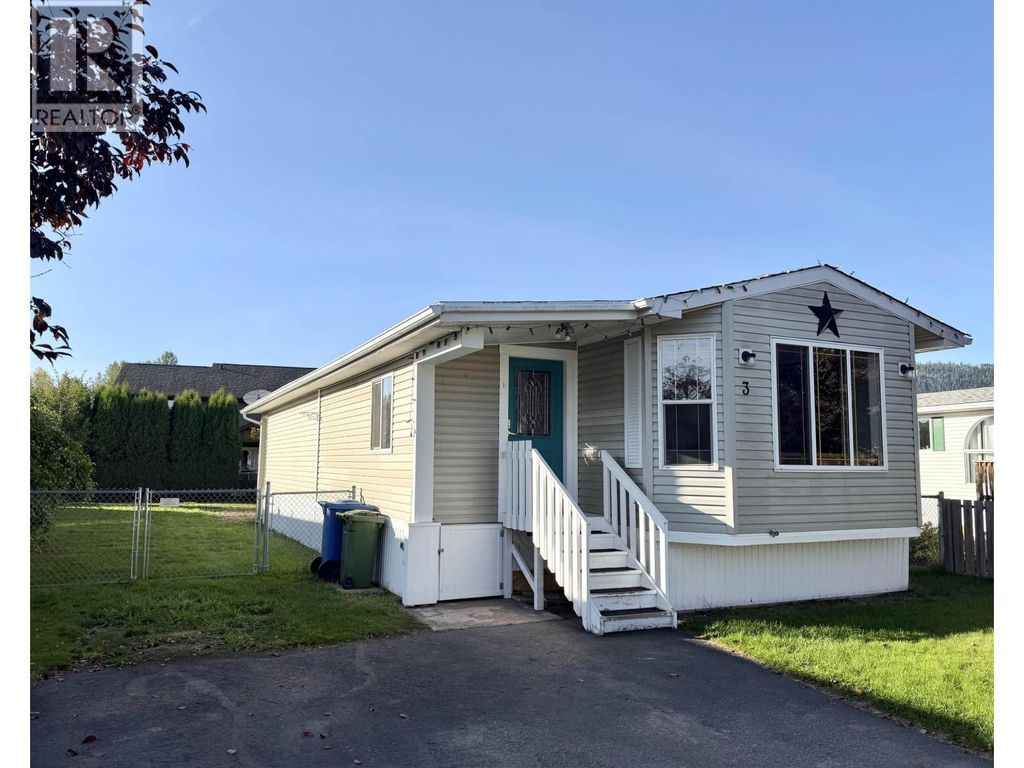 3 3278 Third Avenue, Smithers