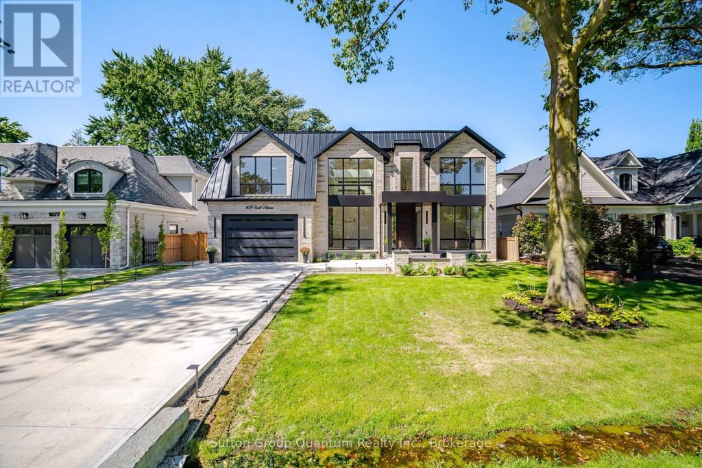 1071 Scott Avenue N, Oakville (wo West)