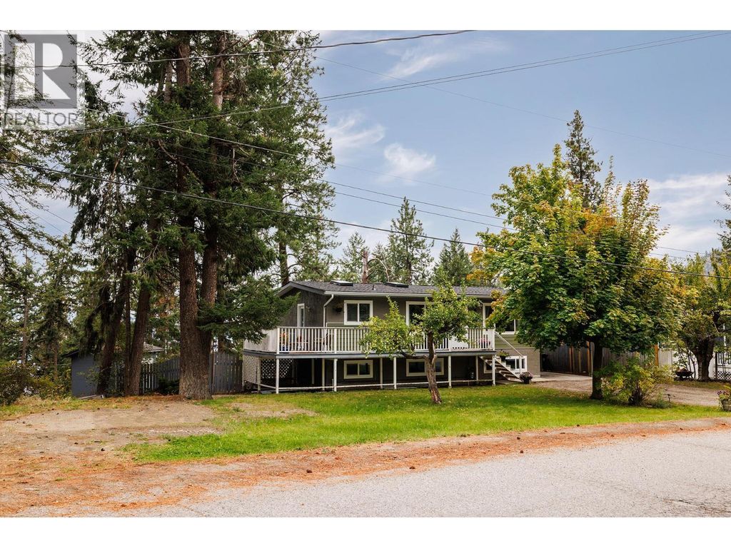 5215 Pineridge Road, Peachland