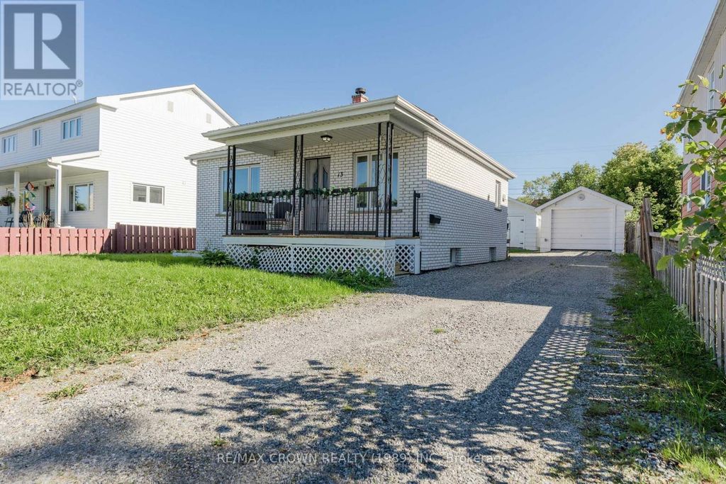 13 Pine Crescent, Kapuskasing