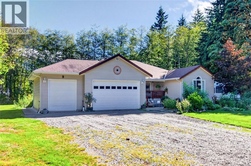 429 Howes Rd, Sayward
