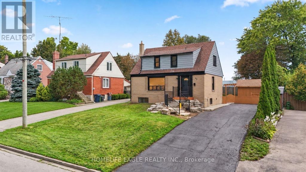 82 Scarborough Heights Boulevard, Toronto (cliffcrest)