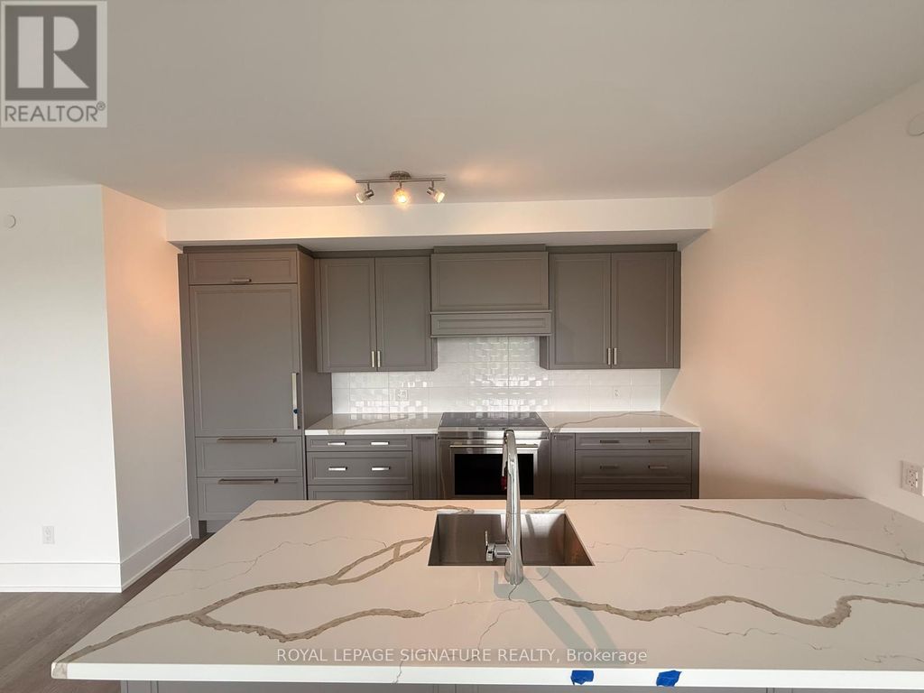 321 - 2452 Bloor Street W, Toronto (lambton Baby Point)