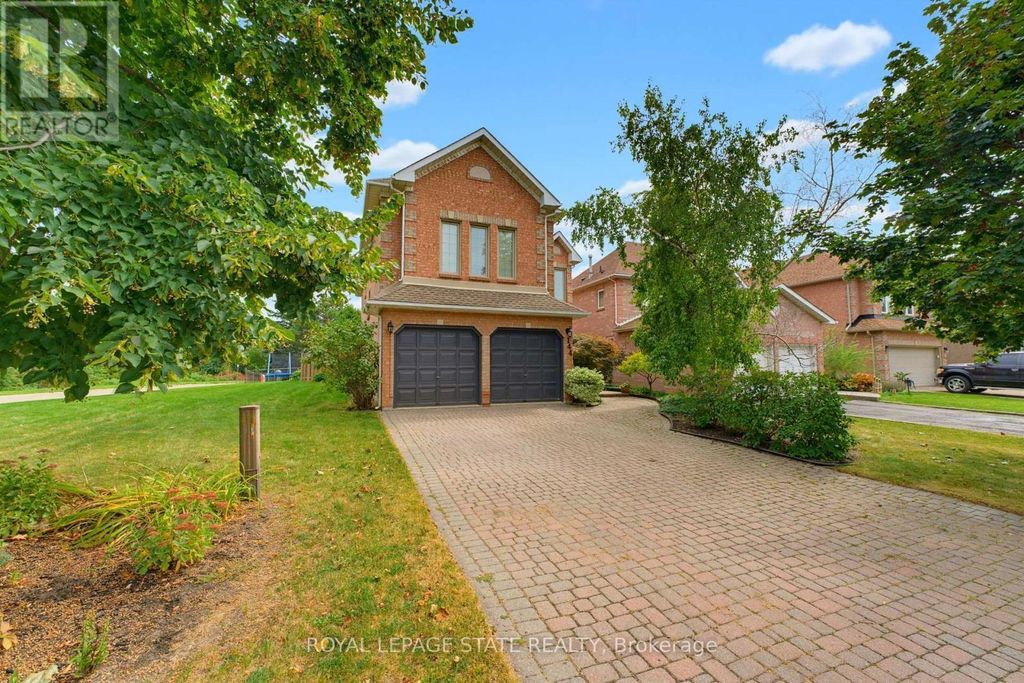144 Cove Crescent, Hamilton (lakeshore)