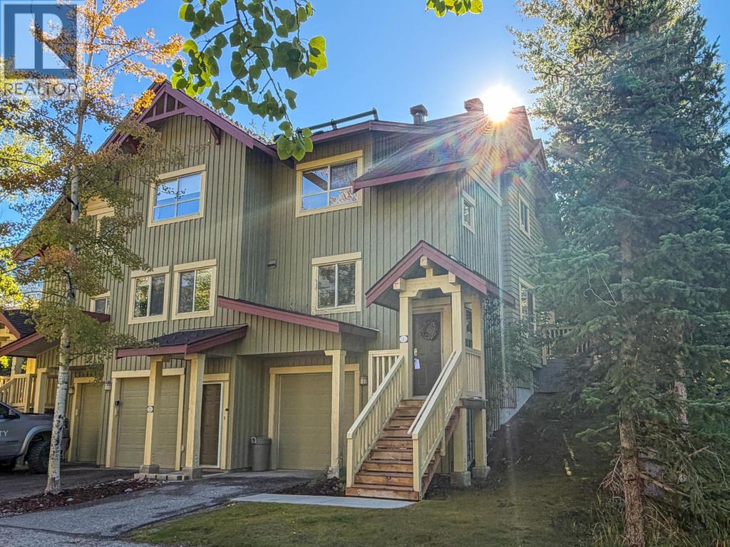 2025 Greywolf Drive Unit# 1, Panorama