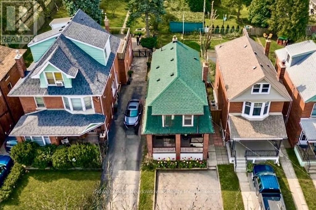 216 Maplewood Avenue, Hamilton (blakeley)