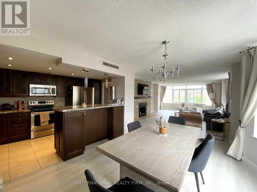 605 - 135 George Street S, Toronto (waterfront Communities)