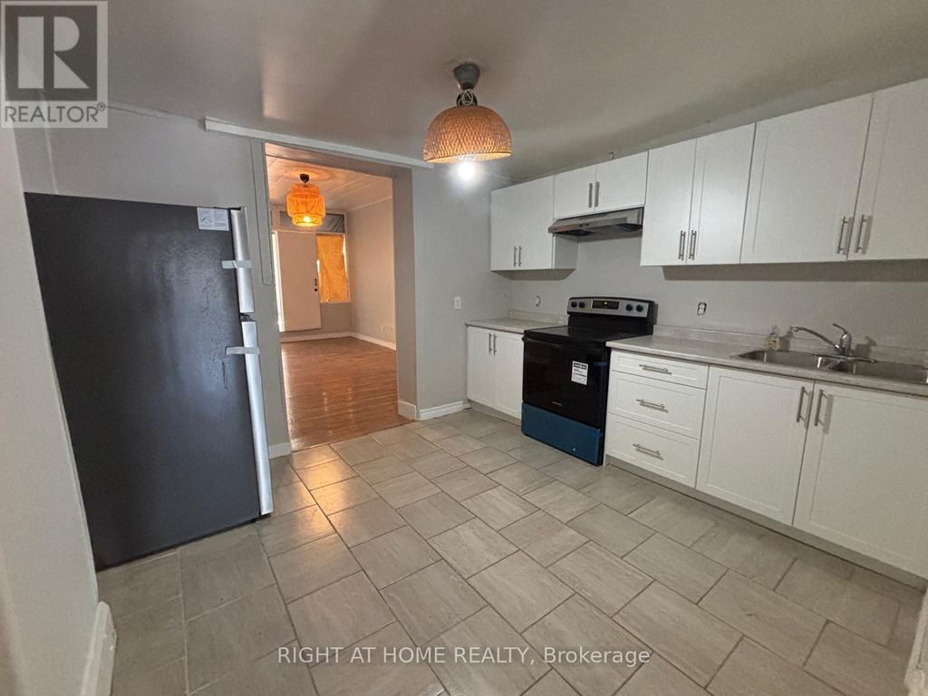 Upper - 505 Oakwood Avenue, Toronto (oakwood Village)