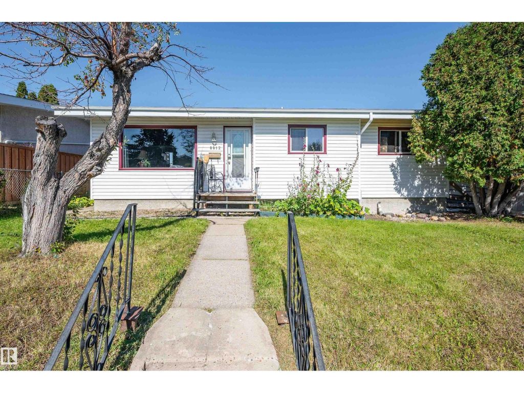 8812 135a Av S Nw, Edmonton