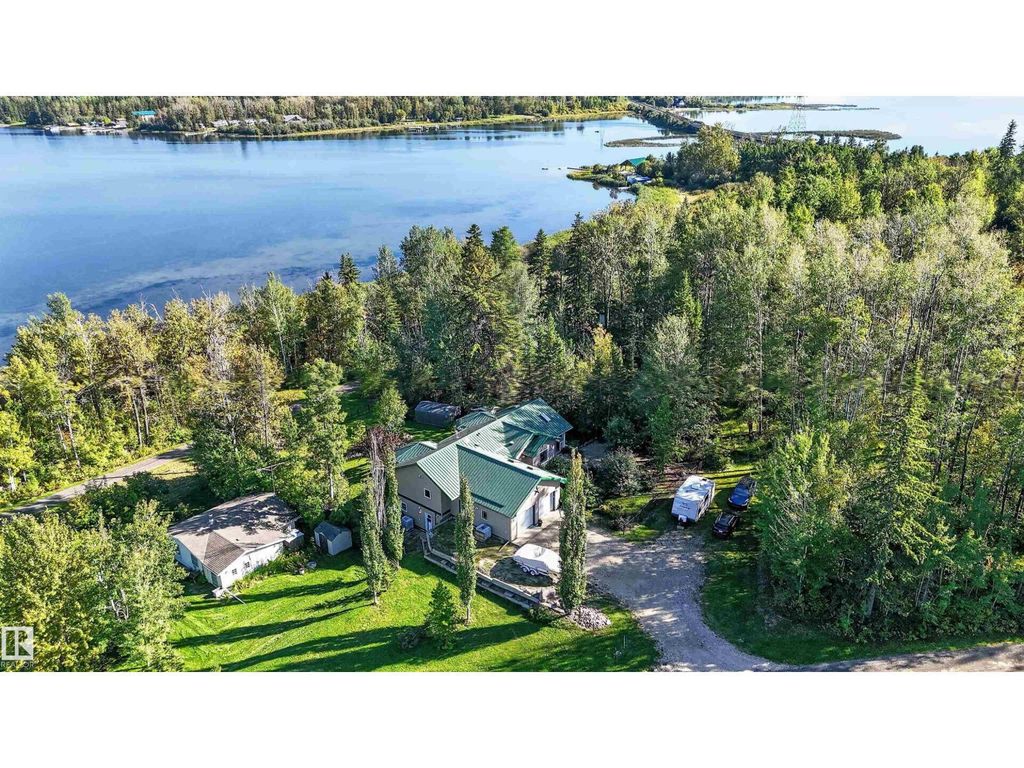 225 Bayview Dr, Rural Parkland County