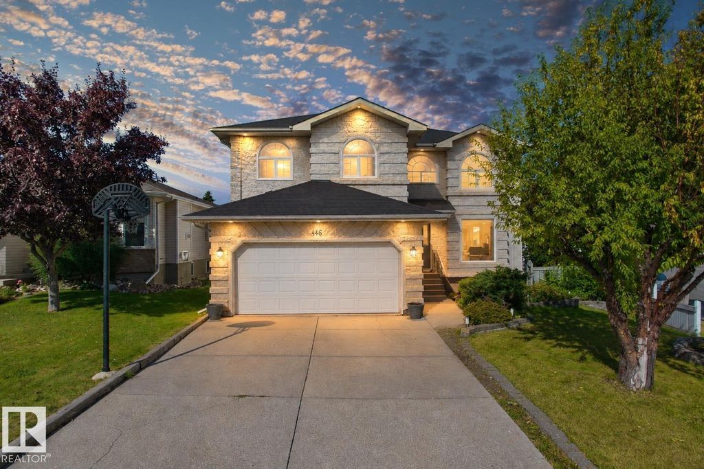 446 Ormsby Rd Nw, Edmonton