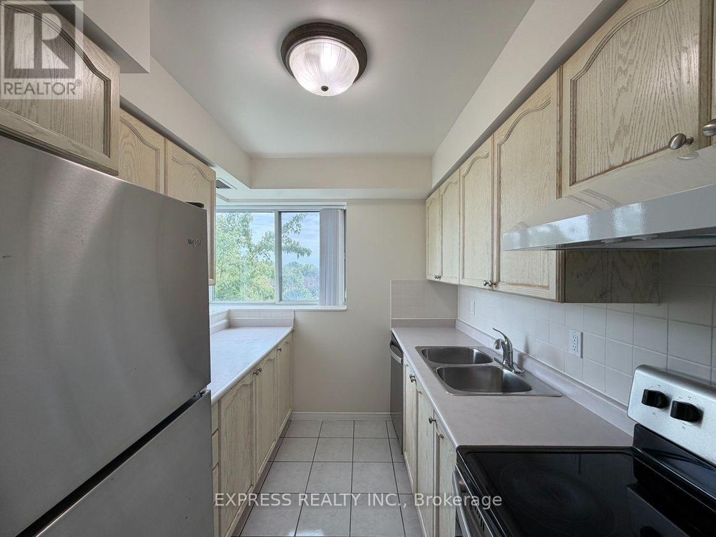 607 - 39 Pemberton Avenue, Toronto (newtonbrook East)