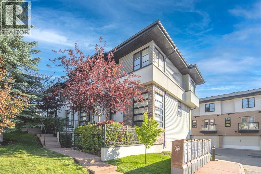 158 Aspen Hills Villas Sw, Calgary