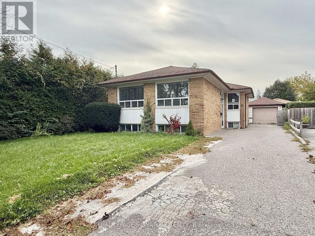 4 Wantanopa Crescent, Toronto (woburn)