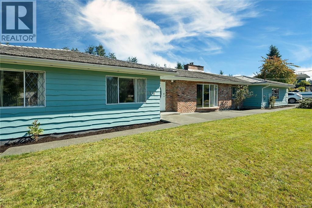 556 Coal Harbour Rd, Port Hardy