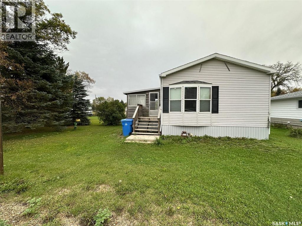 211 North Street, Stoughton