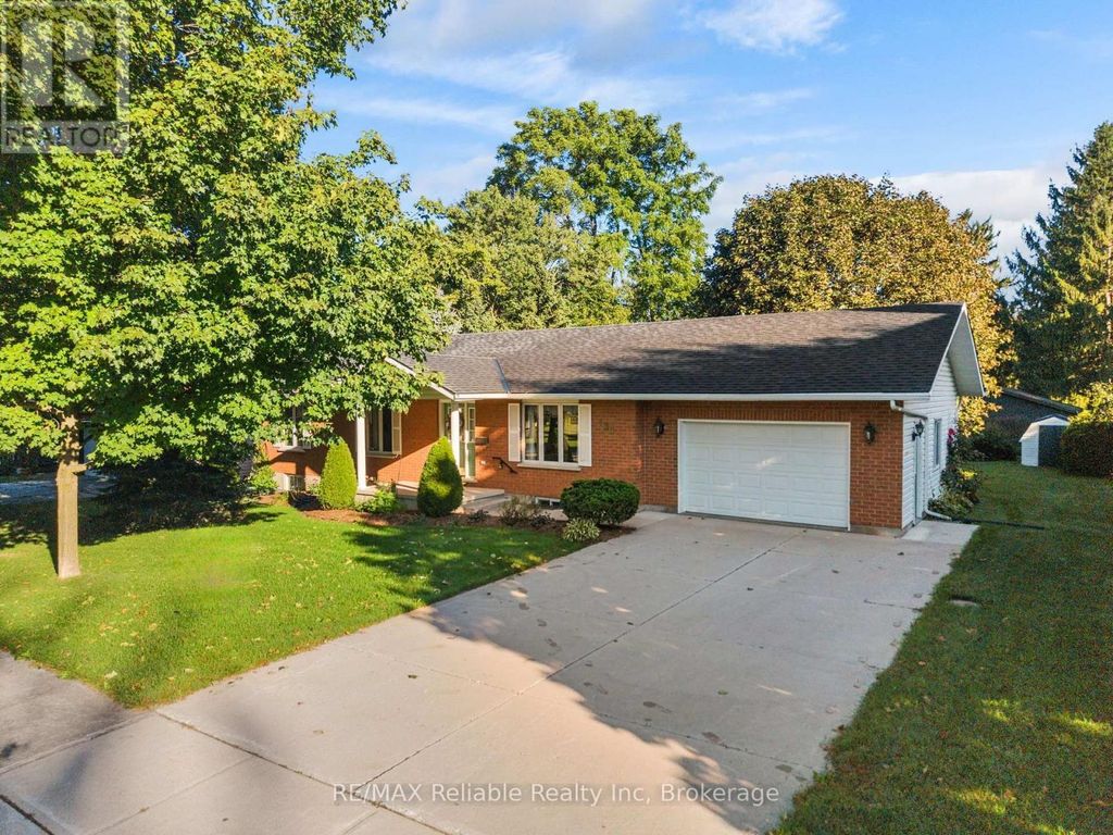 183 Spencer Street, Central Huron (clinton)