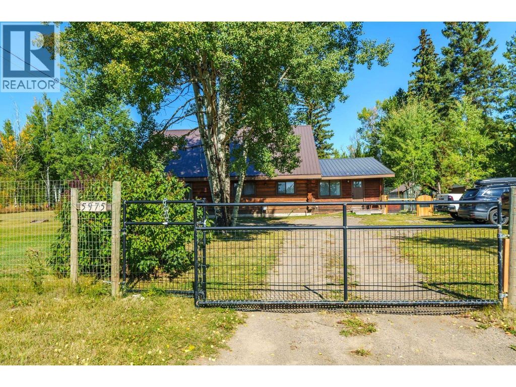 5975 Little Fort 24 Highway, Lone Butte