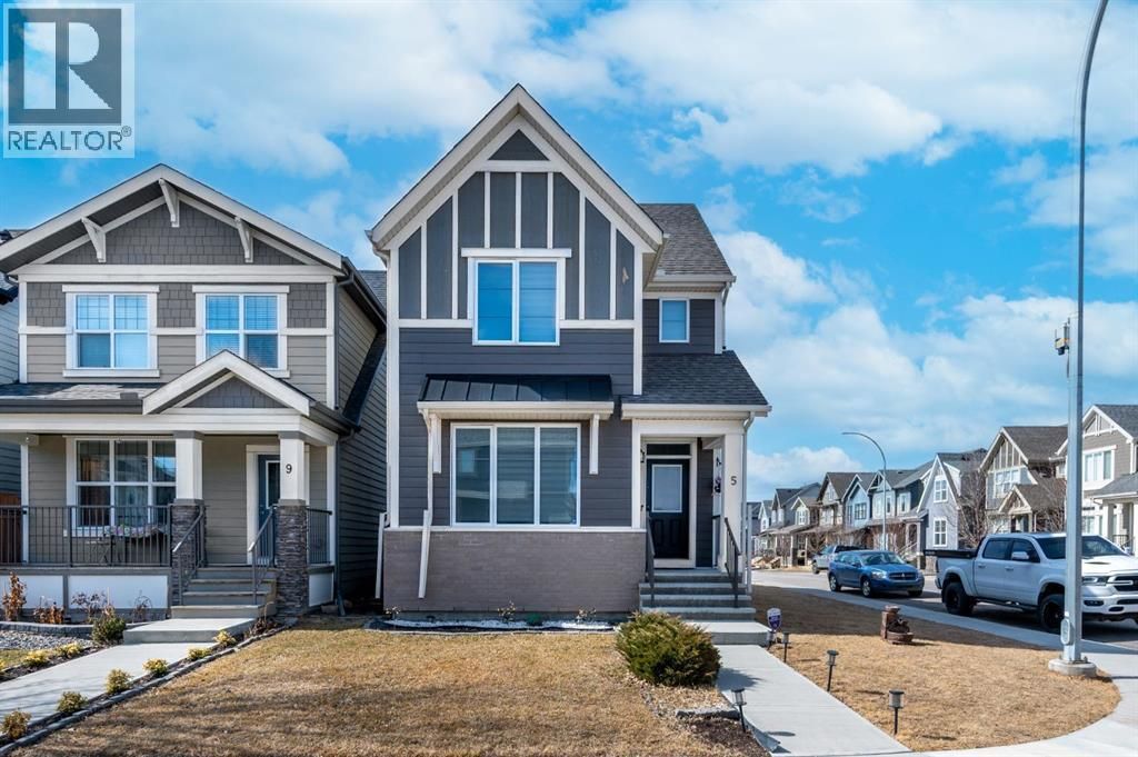 5 Masters Street Se, Calgary