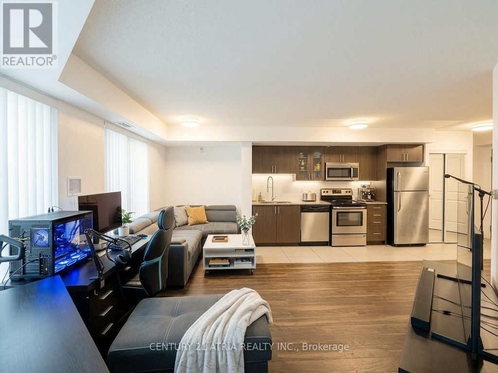 310 - 75 Norman Bethune Avenue, Richmond Hill (beaver Creek Business Park)
