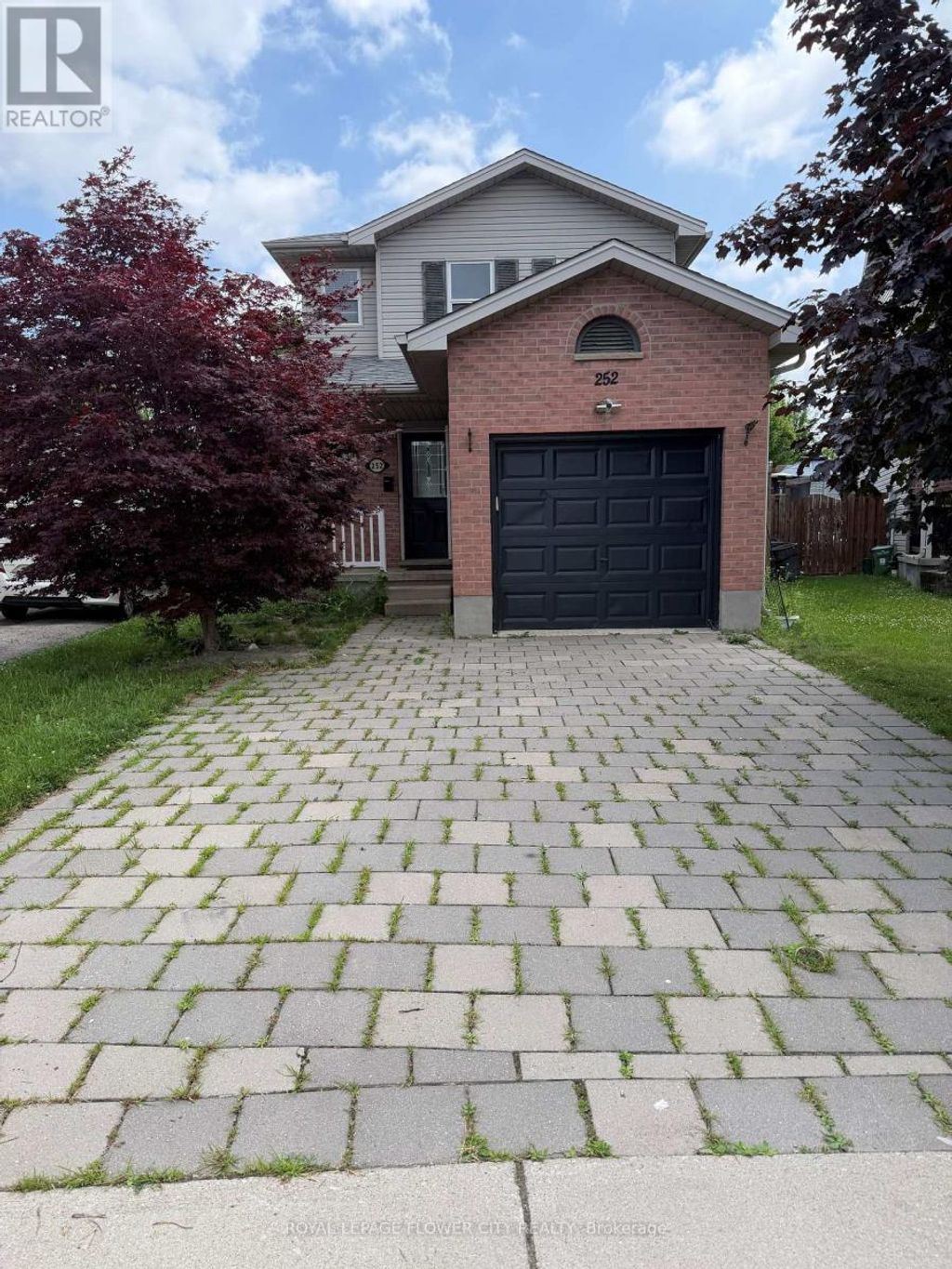 252 Simpson Crescent, London East (east I)