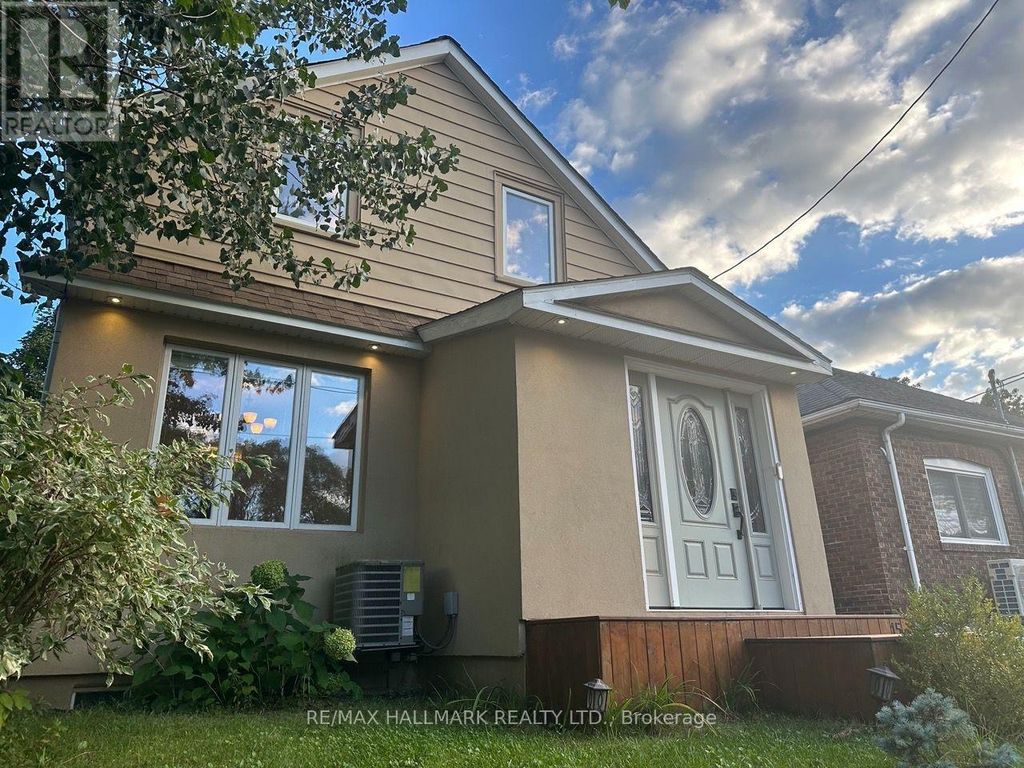 15 Daniels Street, Toronto (stonegate-Queensway)
