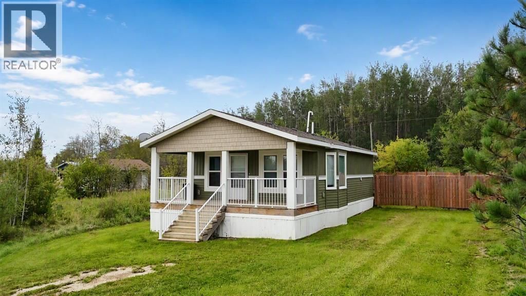 #40 Peace River Avenue, Joussard