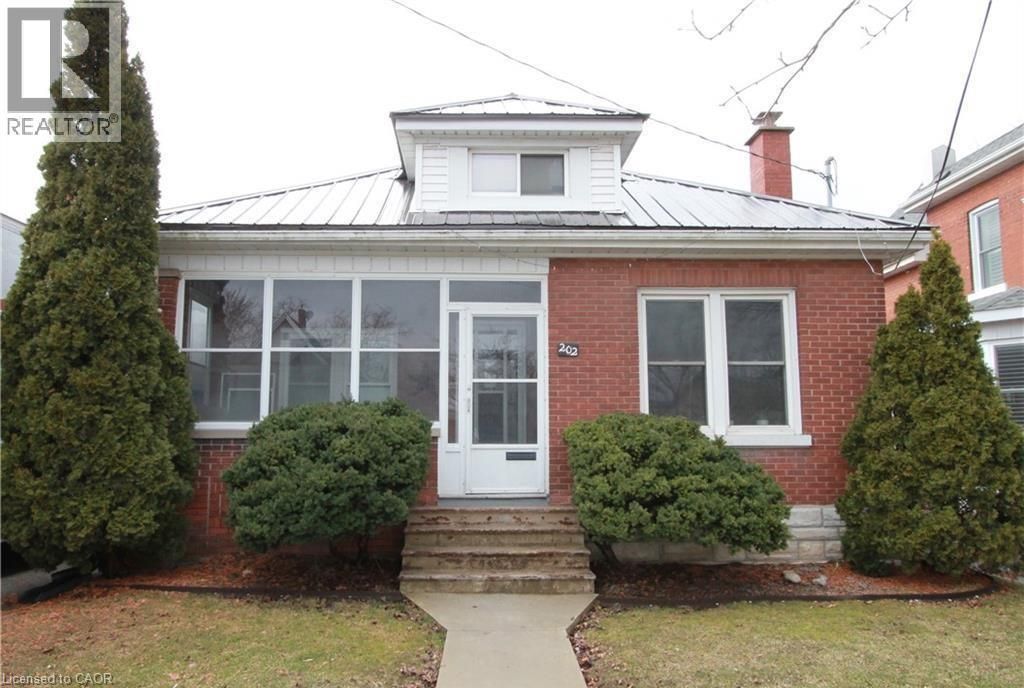 202 Colborne Street W, Brantford