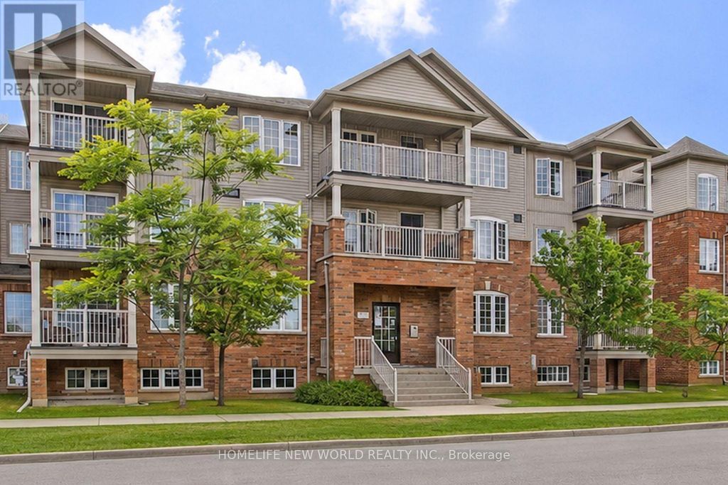 3 - 133 Isaac Devins Boulevard, Toronto (humberlea-Pelmo Park)