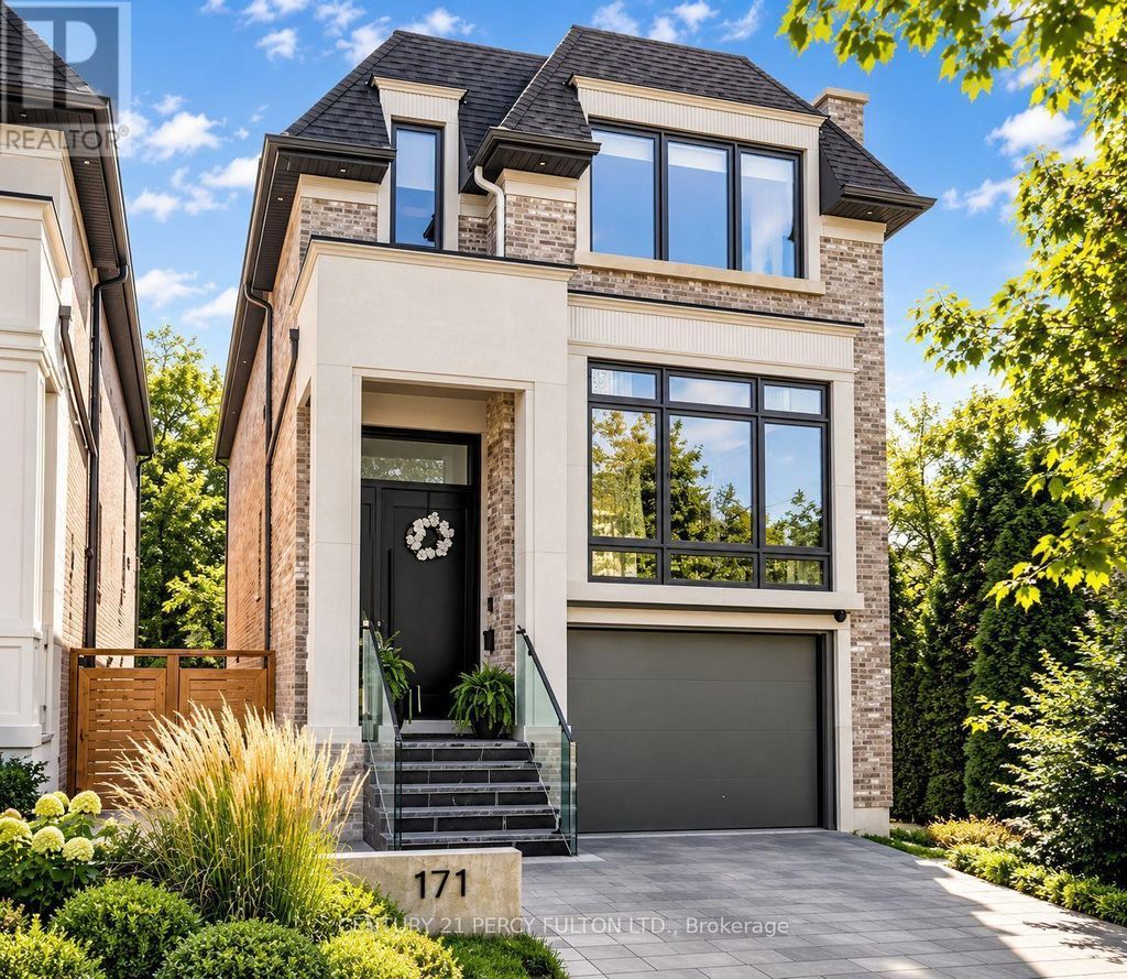 171 Elmwood Avenue, Toronto (willowdale East)