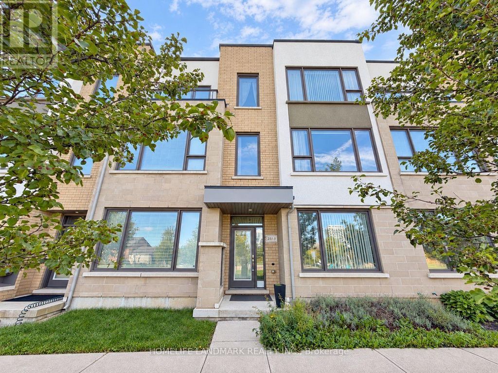 3 - 211 Squire Crescent, Oakville (go Glenorchy)