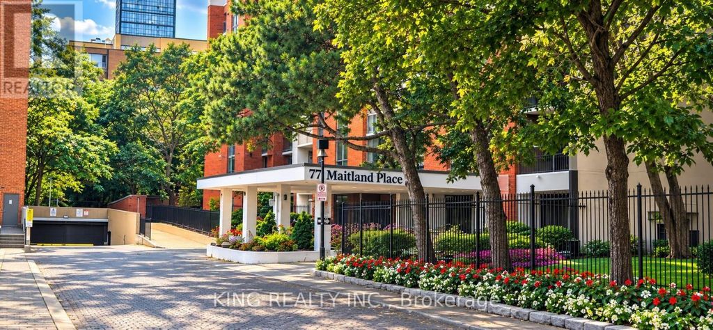 421 - 77 Maitland Place, Toronto (cabbagetown-South St. James Town)
